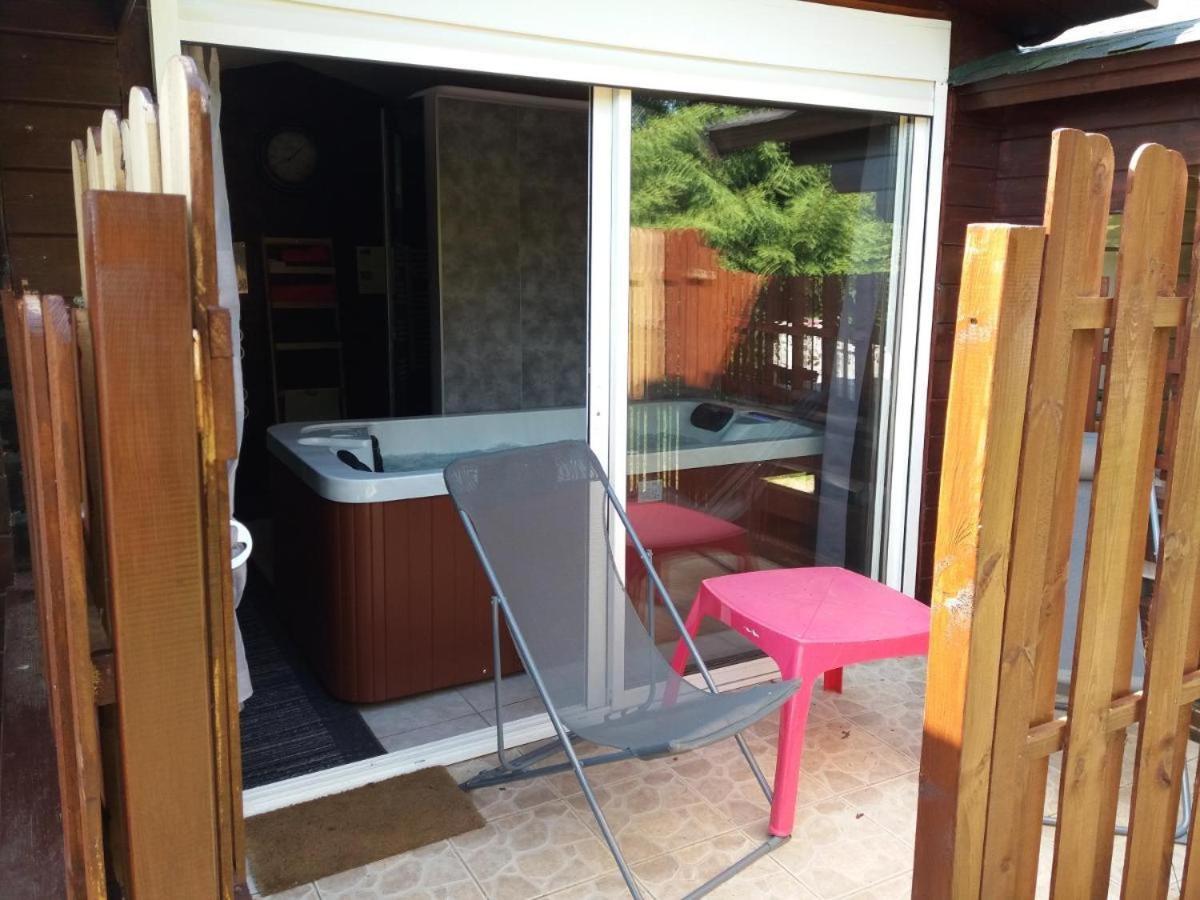 "Le Maloya" Chalets Independants -Chambre Balneo - Relais Motards ラコーヌ エクステリア 写真